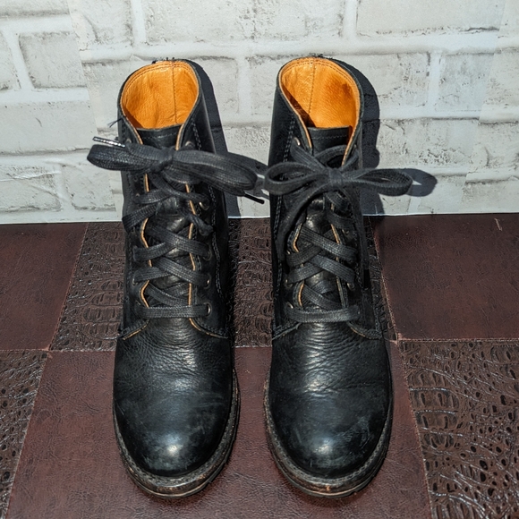 Frye Sabrina 6.5 Black Leather Retro Lace Up Classic Combat Moto Ankle Boots - Picture 8 of 14